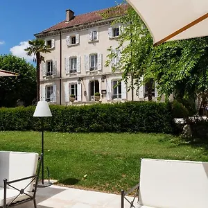 domaine-de-clairefontaine.hotels-rhonealpes.com/